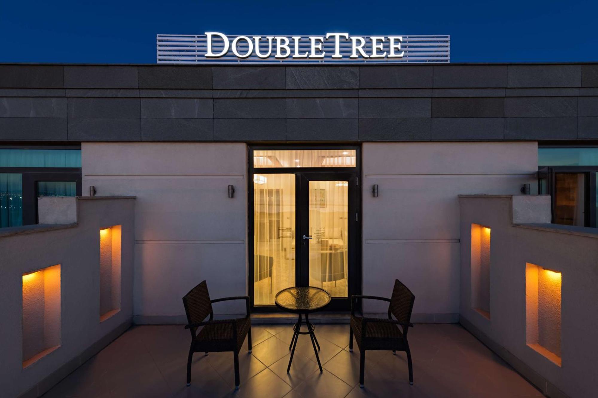Doubletree By Hilton Van Luaran gambar