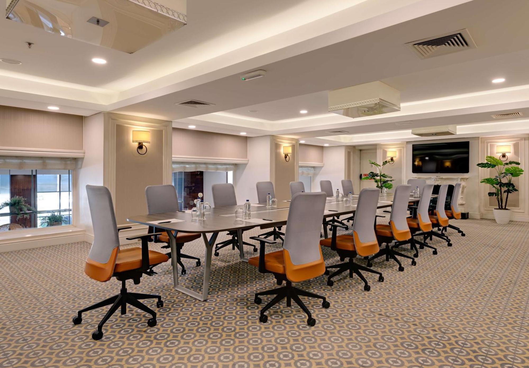 Doubletree By Hilton Van Luaran gambar