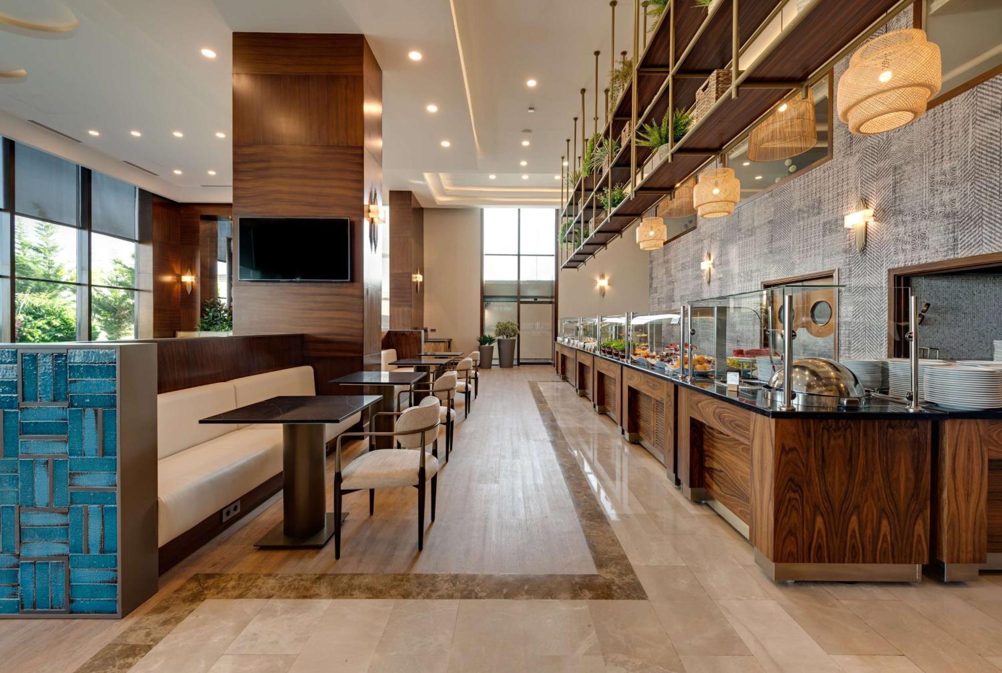 Doubletree By Hilton Van Luaran gambar