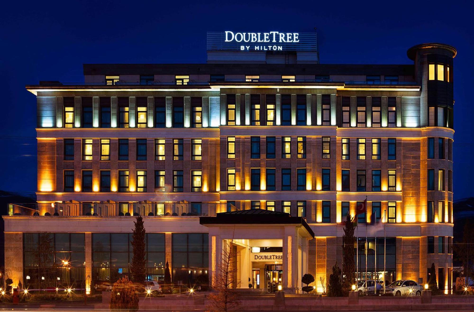 Doubletree By Hilton Van Luaran gambar